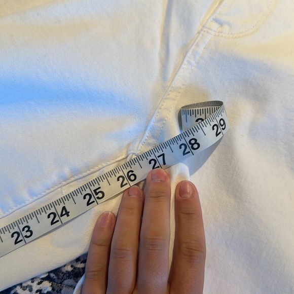 not your daughters white jeans - Picture 6 of 6